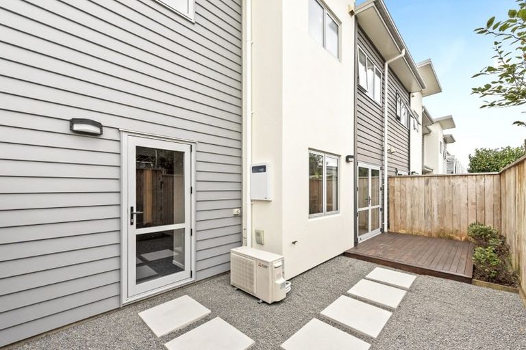 Photo of property in 144u2 Old Farm Road, Hamilton East, Hamilton, 3216