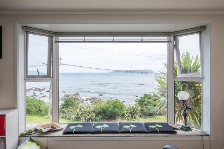 Photo of property in 79 Moana Road, Plimmerton, Porirua, 5026