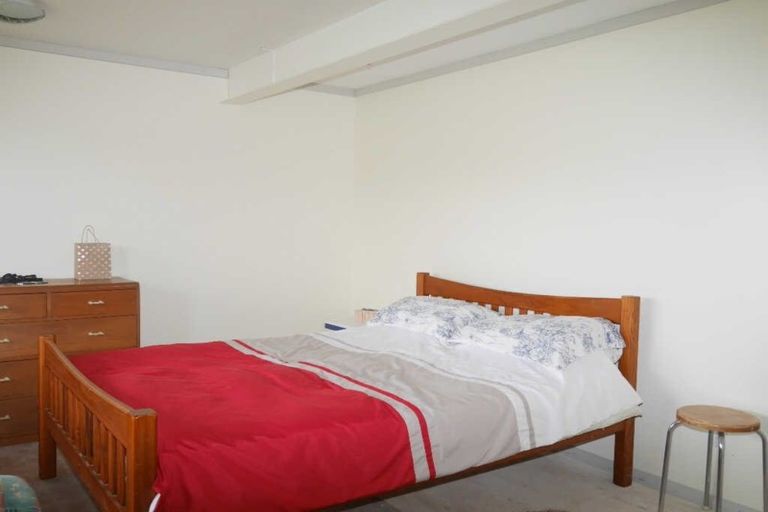 Photo of property in 29 Frimley Terrace, Waikanae Beach, Waikanae, 5036