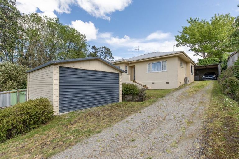 Photo of property in 18 Rose Street, Waipawa, 4210
