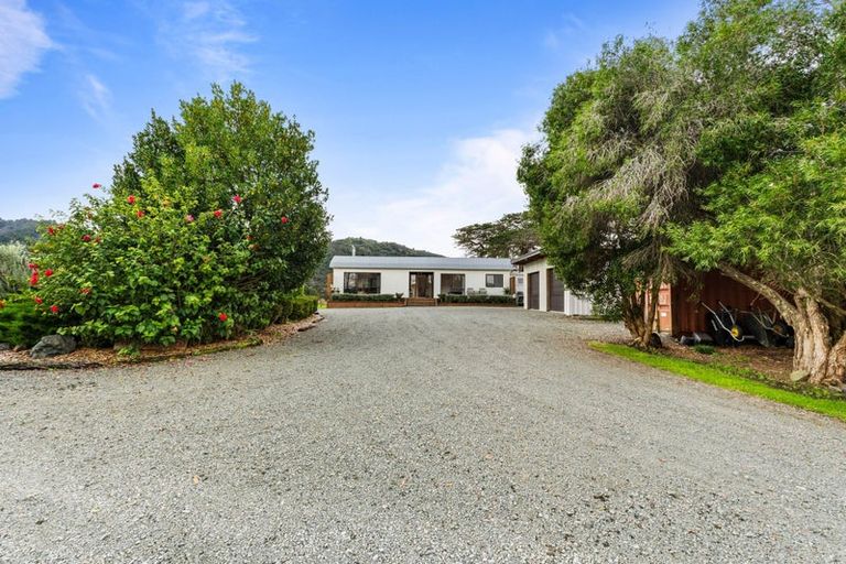 Photo of property in 316 Mountain Road, Maungaturoto, 0587