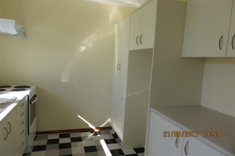 Photo of property in 37 Te Kanawa Crescent, Henderson, Auckland, 0610