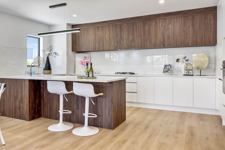 Photo of property in 10c Silver Birch Rise, Henderson, Auckland, 0612