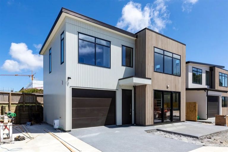 Photo of property in 4 Skysail Lane, Whitby, Porirua, 5024