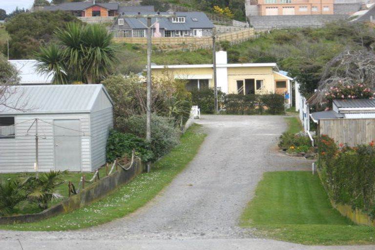 Photo of property in 75 Ngamotu Road, Spotswood, New Plymouth, 4310