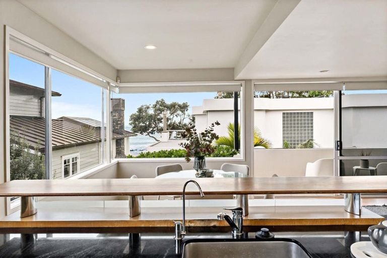 Photo of property in 8a /2 Audrey Road, Takapuna, Auckland, 0620