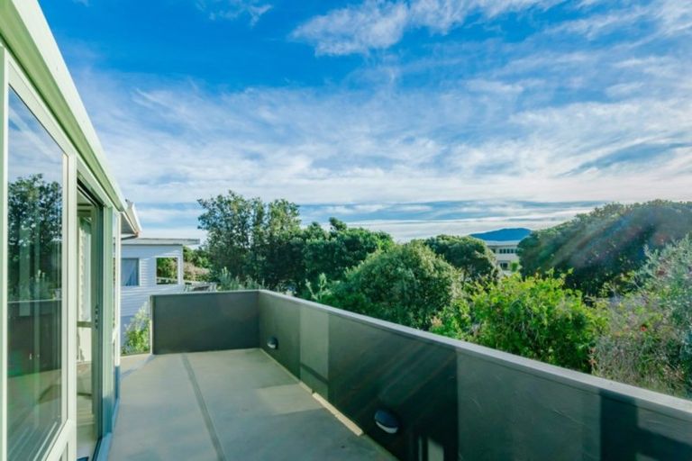 Photo of property in 184 Manly Street, Paraparaumu Beach, Paraparaumu, 5032