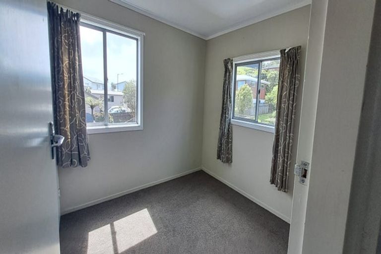 Photo of property in 16 Ceres Crescent, Johnsonville, Wellington, 6037