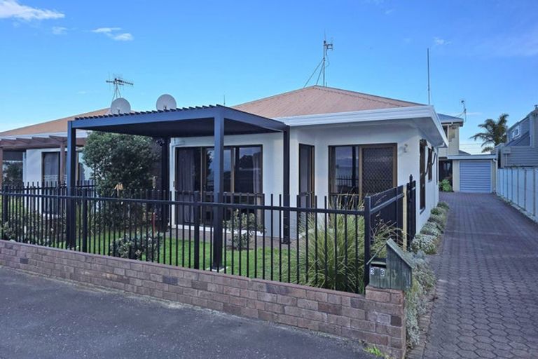Photo of property in 32b Charles Street, Westshore, Napier, 4110
