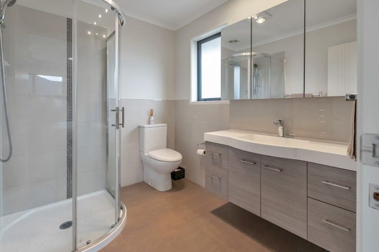 Photo of property in 5 Sando Way, One Tree Point, 0118