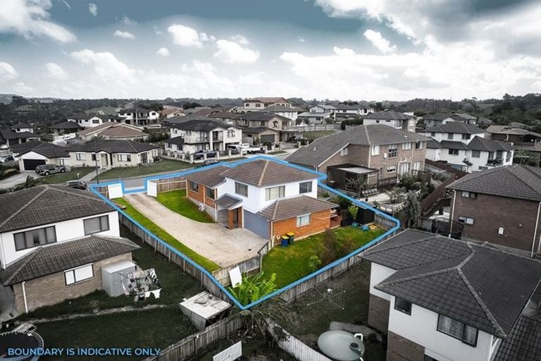 Photo of property in 12 Gordon Stanley Drive, Massey, Auckland, 0614