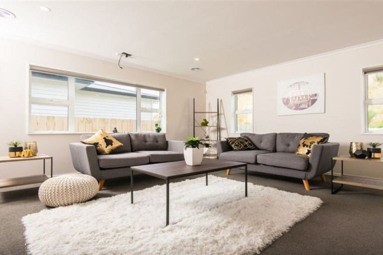 Photo of property in 114 Amesbury Drive, Churton Park, Wellington, 6037