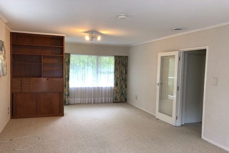 Photo of property in 1/88 Lake Road, Northcote, Auckland, 0627