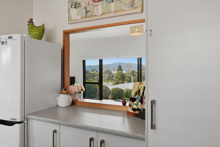 Photo of property in 10 Cable Bay Block Road, Cable Bay, 0420