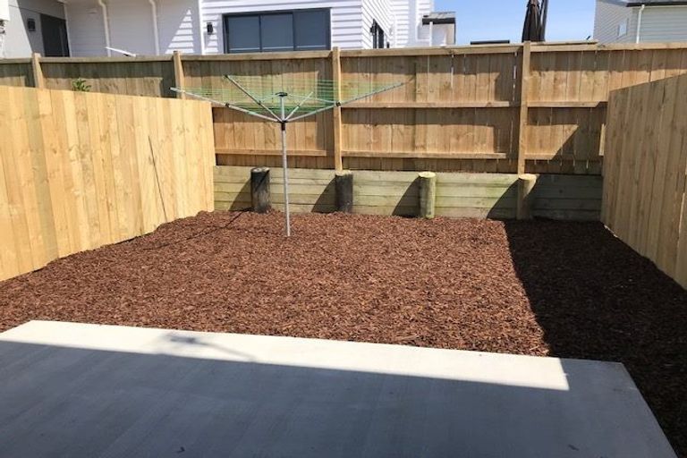 Photo of property in 48 Turret Lane, Hobsonville, Auckland, 0616