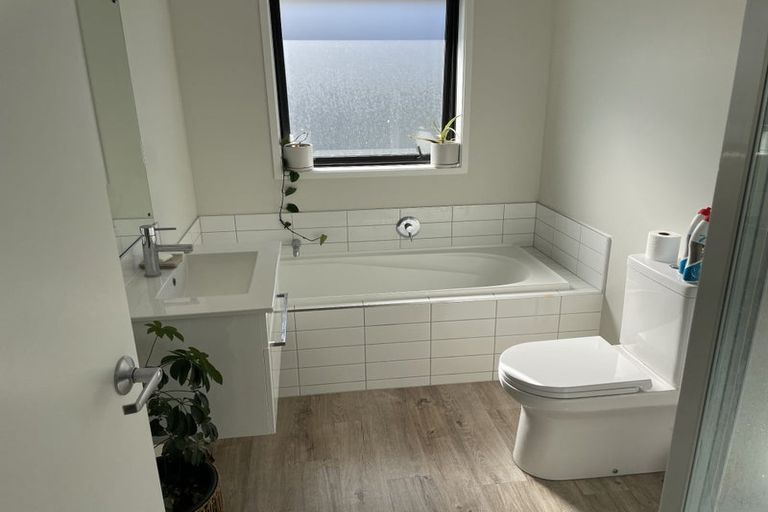 Photo of property in 187 Faringdon Boulevard, Rolleston, 7615