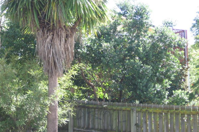 Photo of property in 80q Tirimoana Road, Te Atatu South, Auckland, 0602