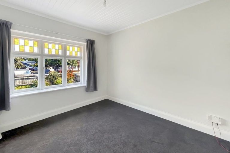 Photo of property in 91 Shamrock Street, Takaro, Palmerston North, 4412