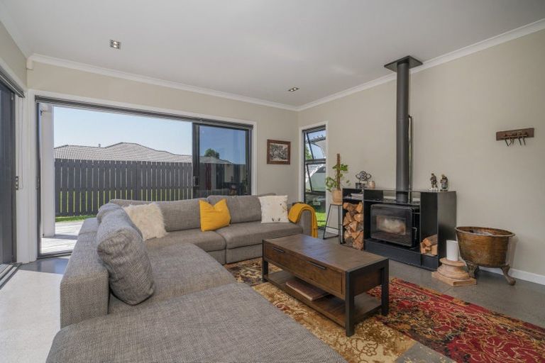 Photo of property in 14 Leeward Drive, Whitianga, 3510