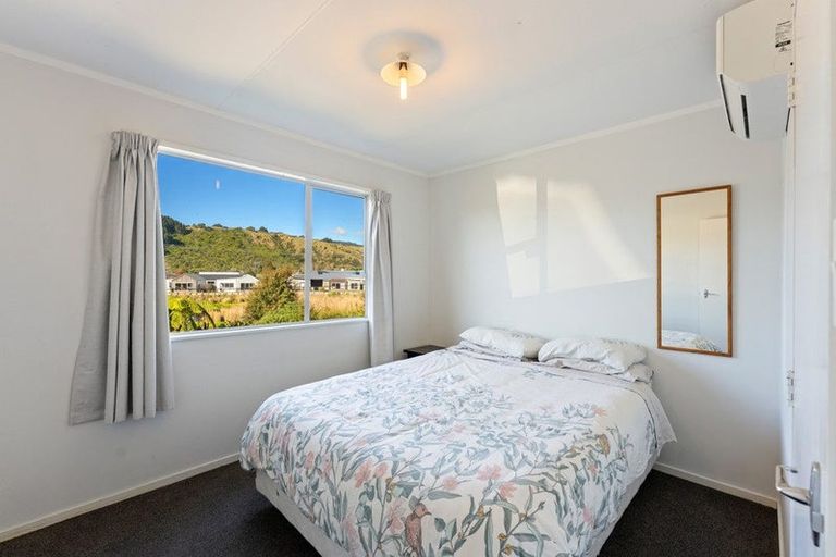Photo of property in 410 Mazengarb Road, Paraparaumu, 5032