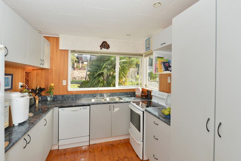 Photo of property in 12 Rugby Place, Te Kamo, Whangarei, 0112