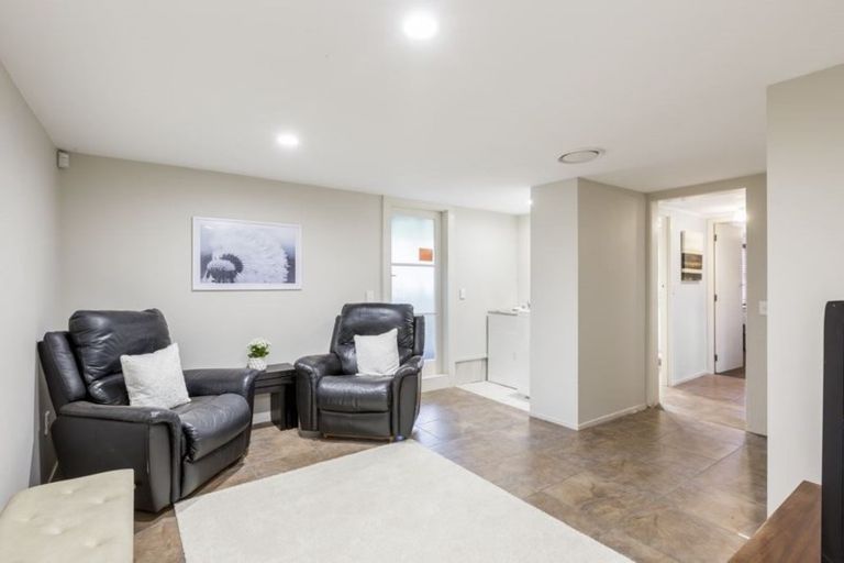 Photo of property in 10 Castleton Street, Birkdale, Auckland, 0626