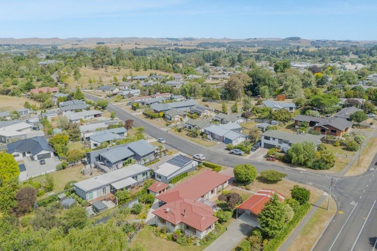 Photo of property in 41 Domain Road, Waipawa, 4210