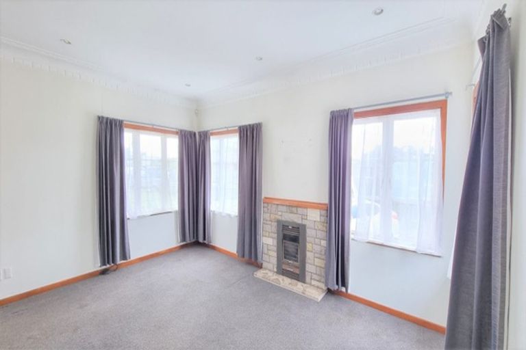 Photo of property in 14 Charles Street, Papatoetoe, Auckland, 2025