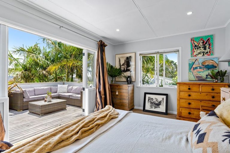 Photo of property in 1/73 Birkdale Road, Birkdale, Auckland, 0626