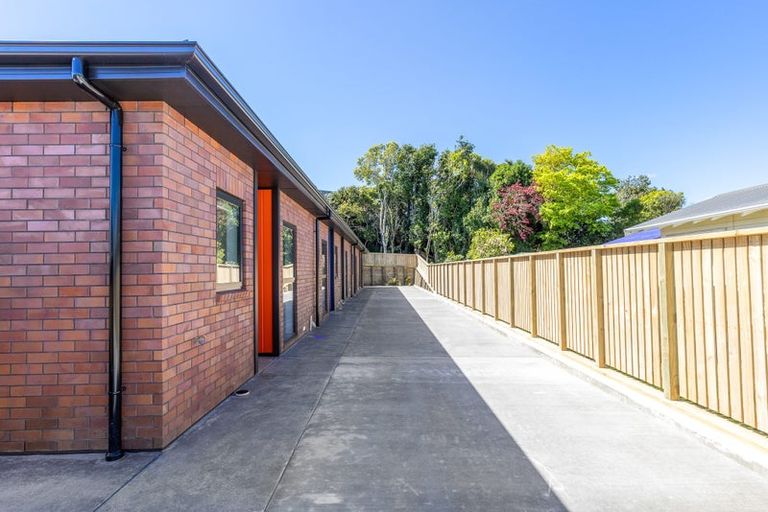 Photo of property in 28 York Street, Levin, 5510