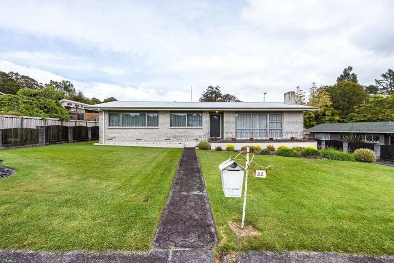 Photo of property in 22 Splitt Avenue, Glenview, Hamilton, 3206