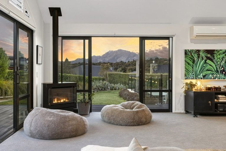 Photo of property in 47 Minaret Ridge, Wanaka, 9305
