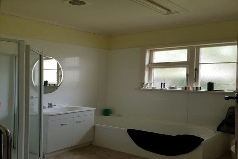 Photo of property in 3 Sydenham Street, Northland, Wellington, 6012