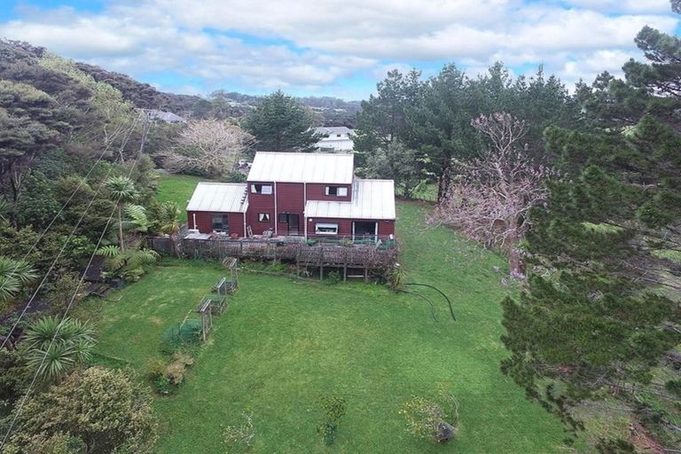Photo of property in 1347 Old North Road, Helensville, 0875