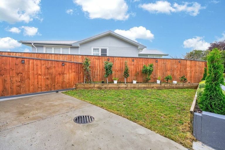Photo of property in 43 Mary Crescent, Elderslea, Upper Hutt, 5018