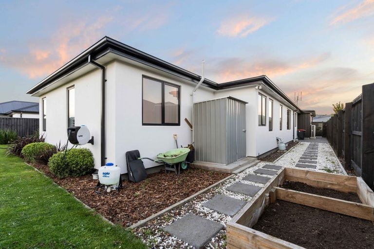 Photo of property in 13 Whitburn Avenue, Halswell, Christchurch, 8025