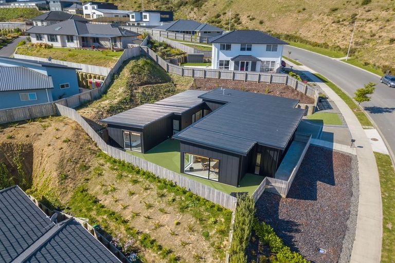 Photo of property in 200 Navigation Drive, Whitby, Porirua, 5024