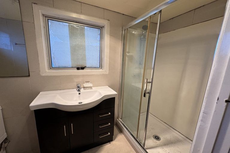 Photo of property in 26 Weldene Avenue, Glenfield, Auckland, 0629