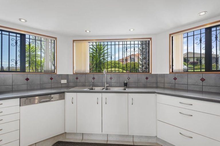 Photo of property in 15 Aurora Avenue, Welcome Bay, Tauranga, 3112