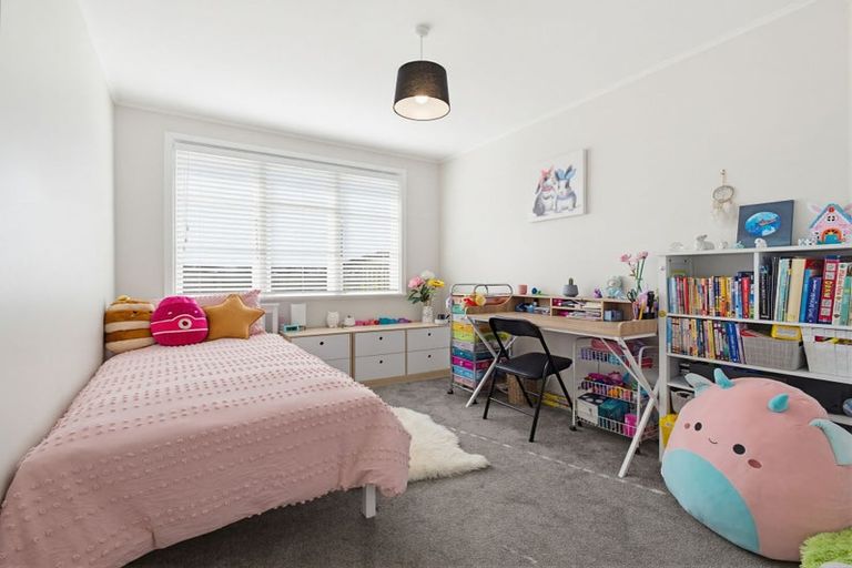Photo of property in 136 Nuffield Avenue, Marewa, Napier, 4110