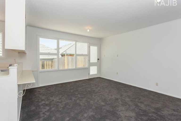 Photo of property in 73 Fairfield Avenue, Addington, Christchurch, 8024