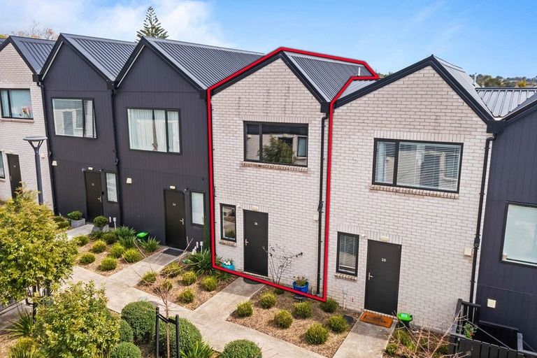 Photo of property in 36 Wharara Lane, Massey, Auckland, 0614