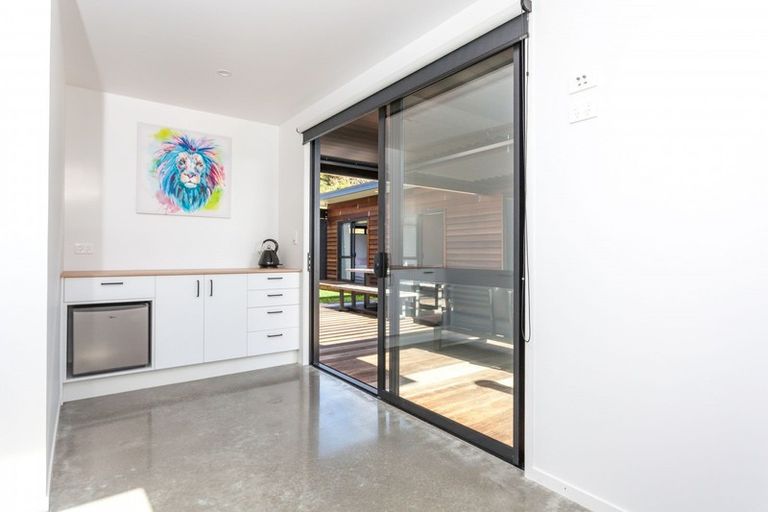 Photo of property in 31 Longreach Drive, Cooks Beach, Whitianga, 3591