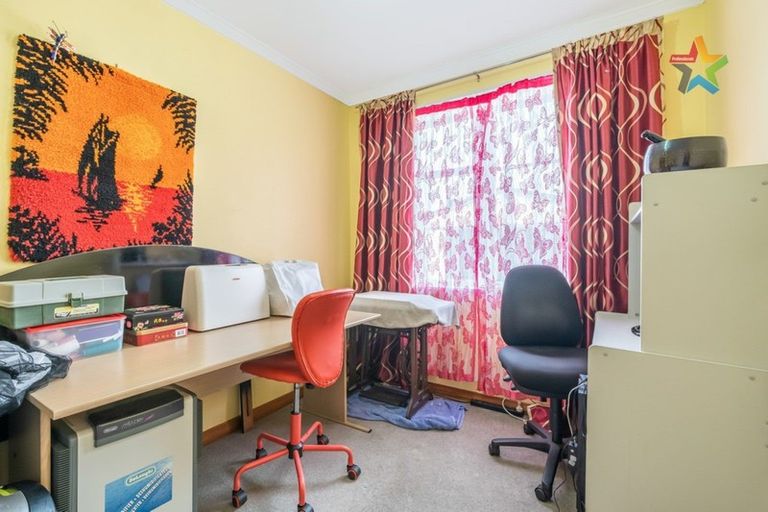 Photo of property in 76 Main Road, Wainuiomata, Lower Hutt, 5014