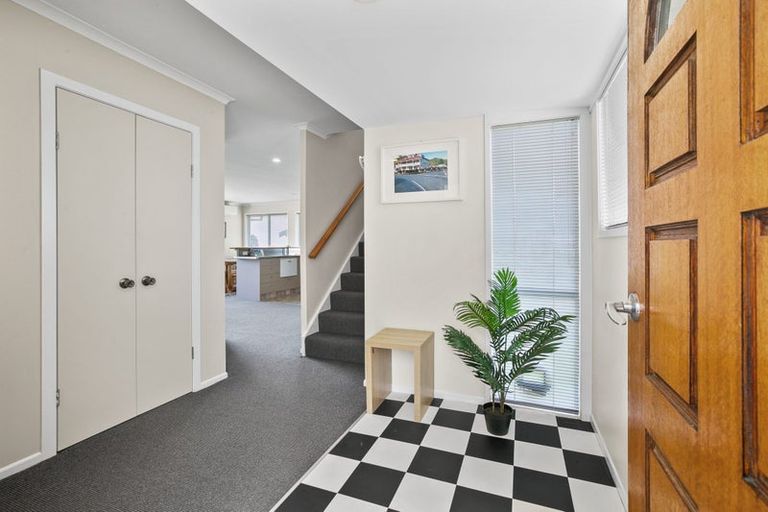 Photo of property in 1/10 Birdwood Avenue, Moturoa, New Plymouth, 4310