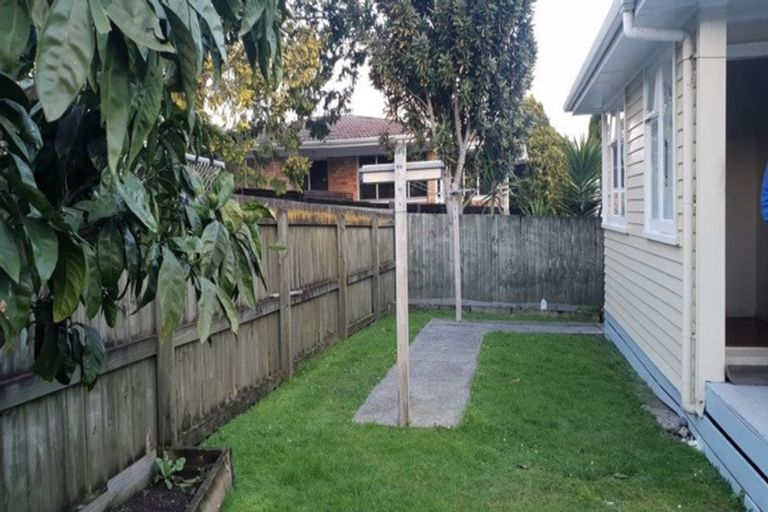 Photo of property in 48a Tironui Road, Takanini, 2112