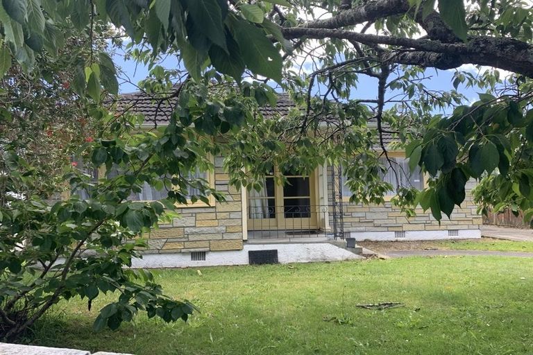 Photo of property in 4 Marion Street, Silverstream, Upper Hutt, 5019