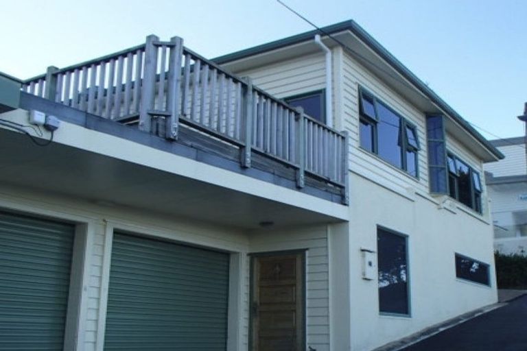 Photo of property in 52 Mitchell Street, Brooklyn, Wellington, 6021