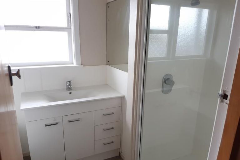 Photo of property in 20 Landscape Road, Pukekohe, 2120