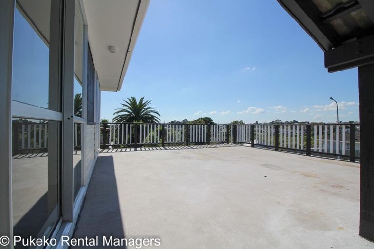 Photo of property in 33 Lendenfeld Drive, Papatoetoe, Auckland, 2025